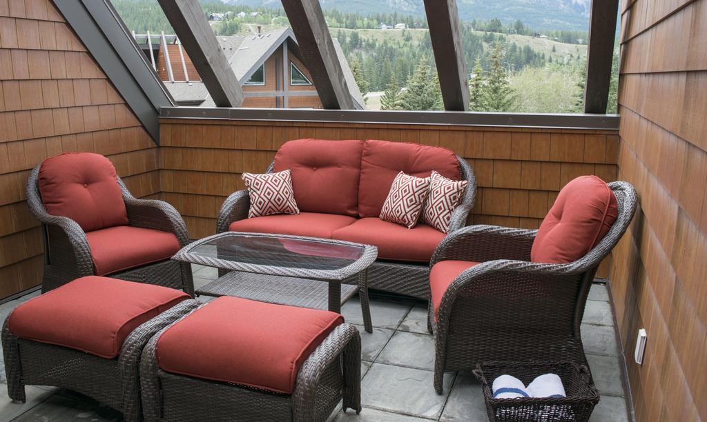 The Summit At Grande Rockies Hotel