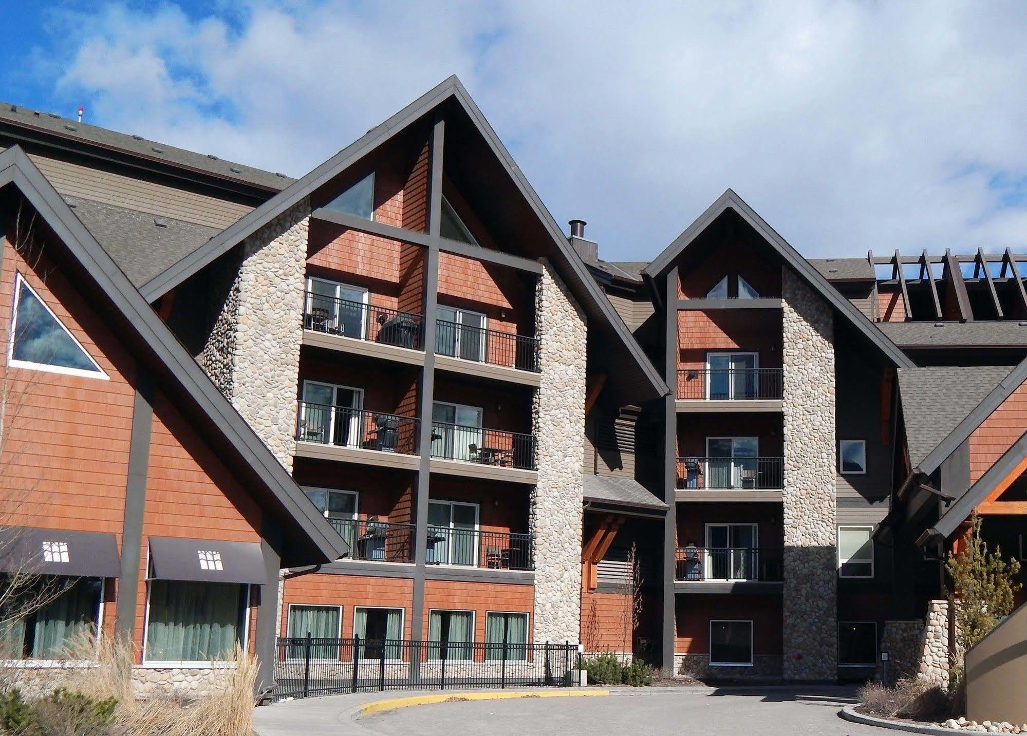 The Summit At Grande Rockies Canmore